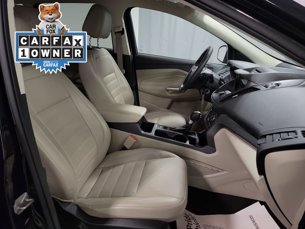 Used 2017 Ford Escape SE w/ SE Leather Comfort Package image 25