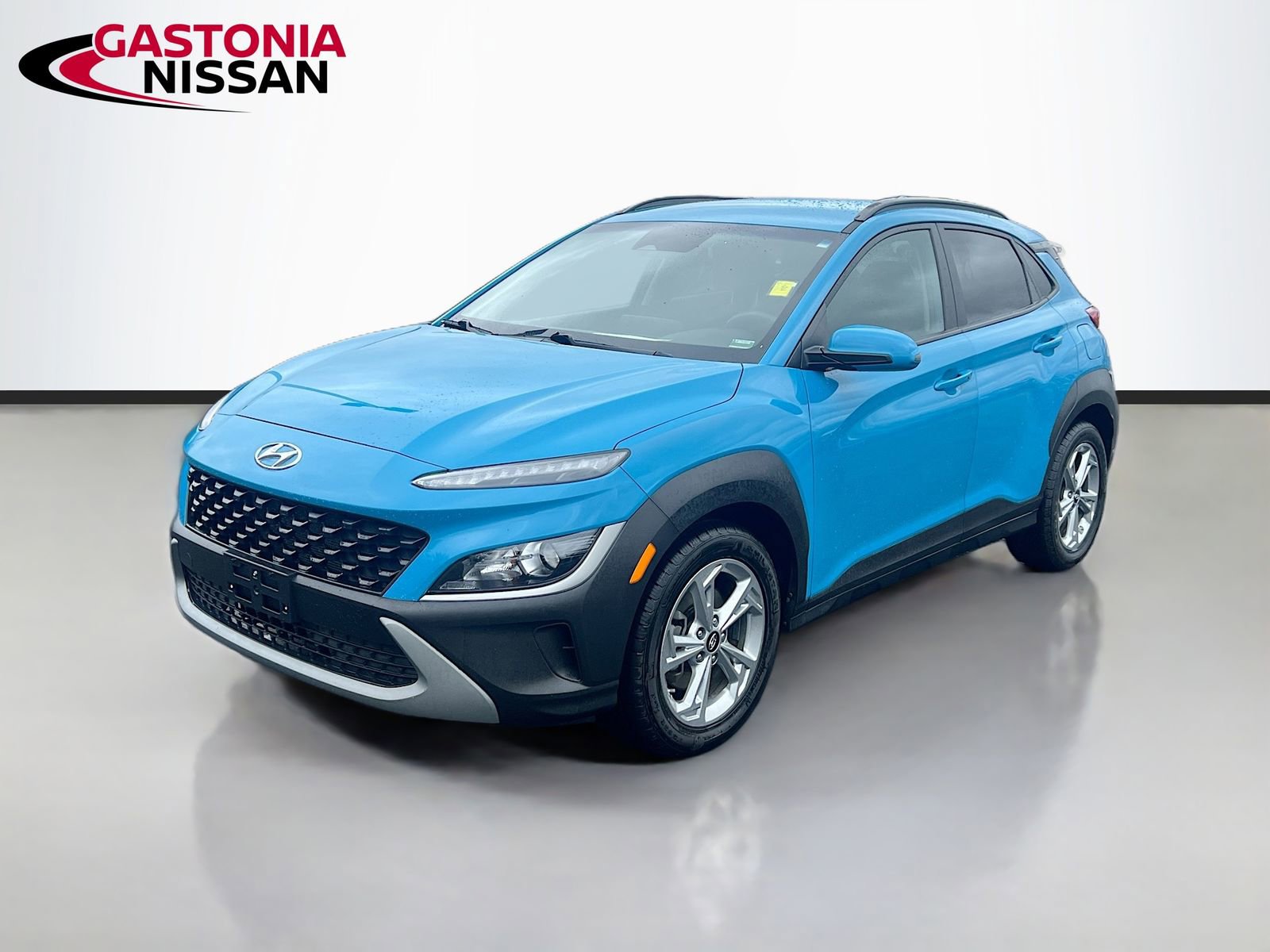 Used 2023 Hyundai Kona SEL image 3
