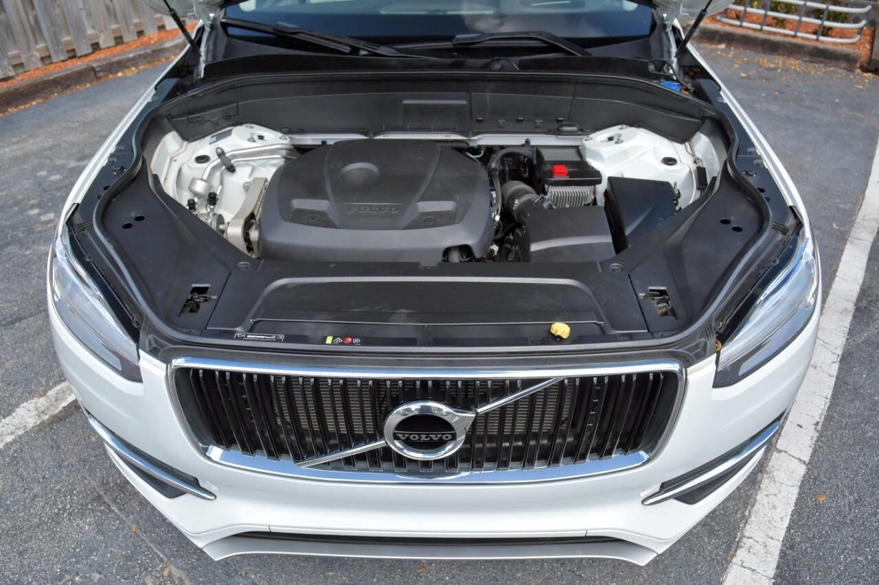 Used 2019 Volvo XC90 T5 Momentum w/ Protection Package Premier AWD/4WD image 18