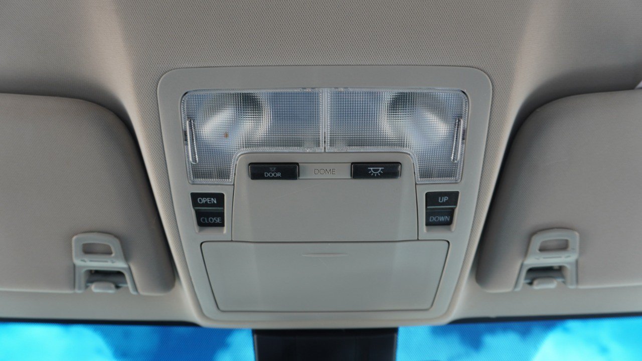 Used 2018 Toyota Avalon XLE Premium FWD image 26