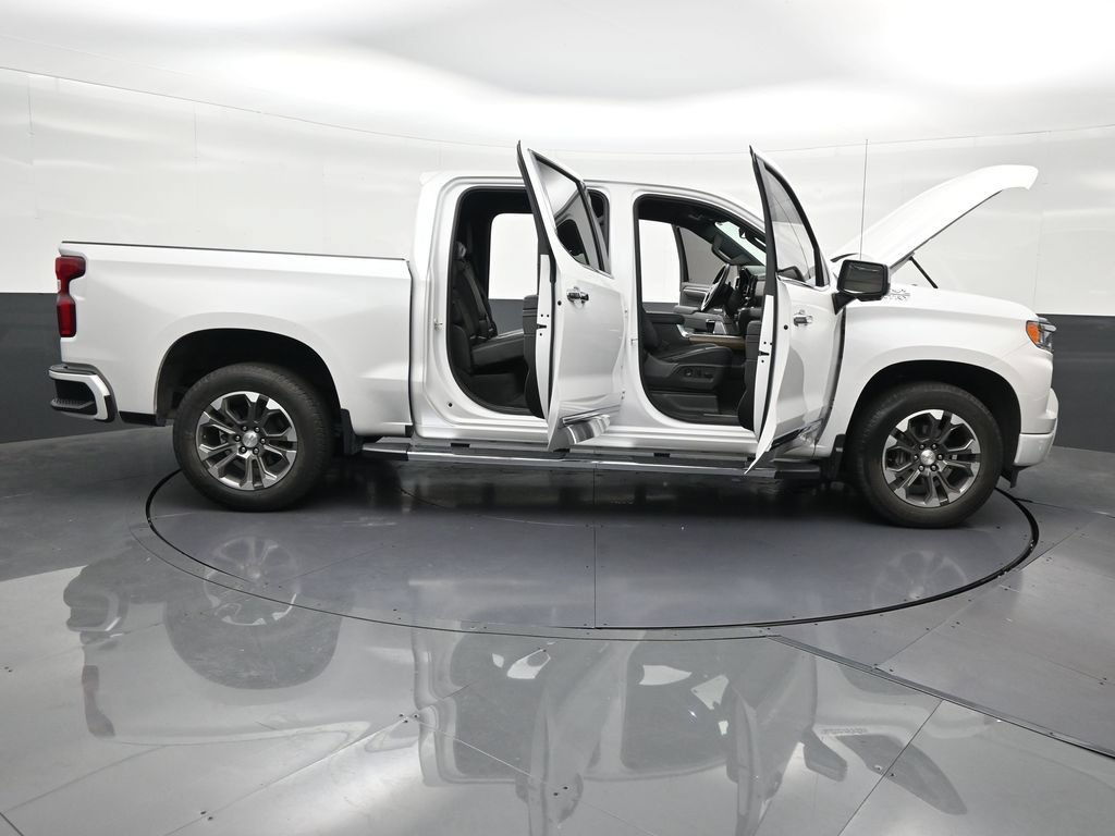 Used 2023 Chevrolet Silverado 1500 High Country RWD image 32