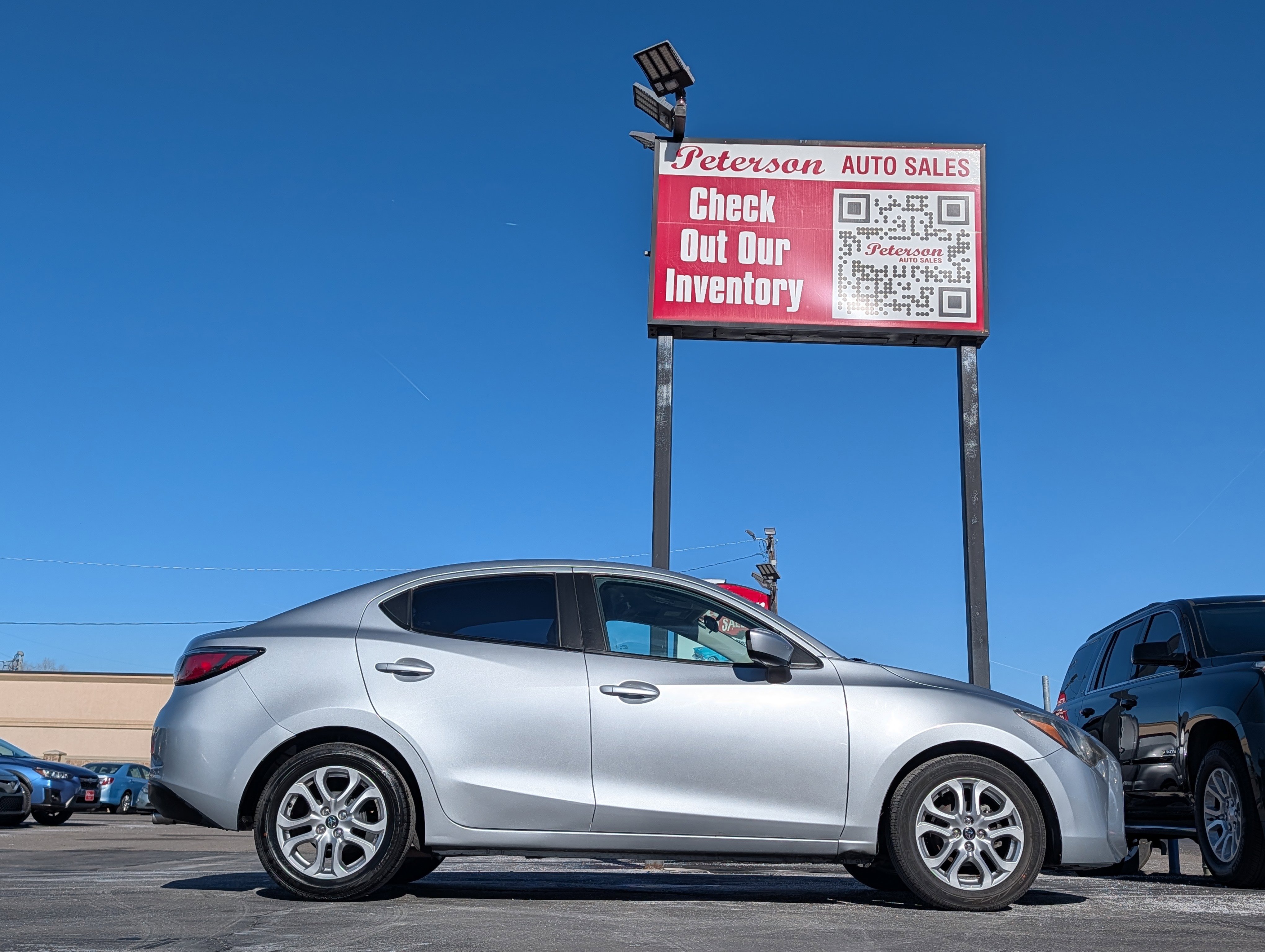 Used 2017 Toyota Yaris iA image 3