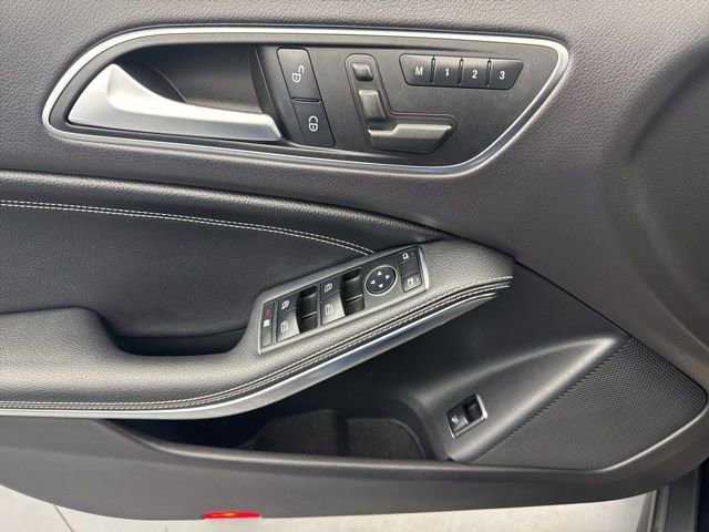 Used 2017 Mercedes-Benz GLA 250 image 31