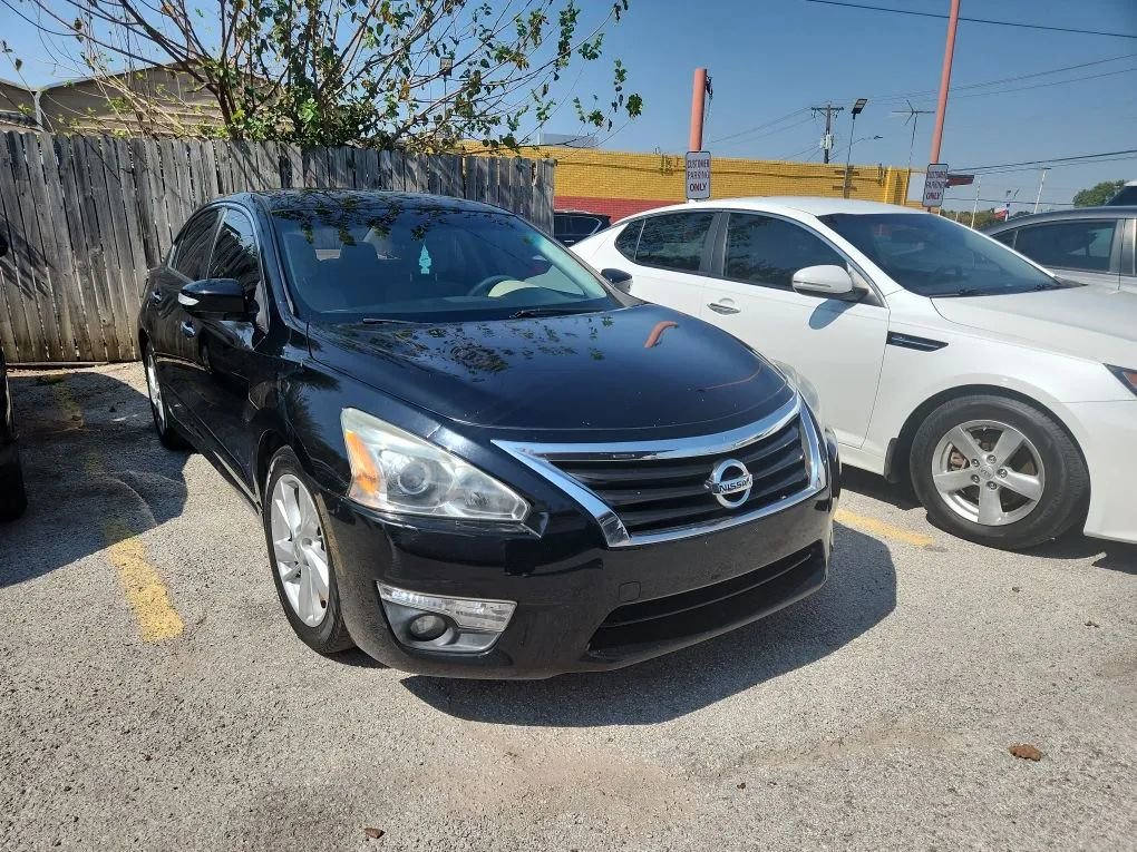 Used 2015 Nissan Altima 2.5 SV image 3