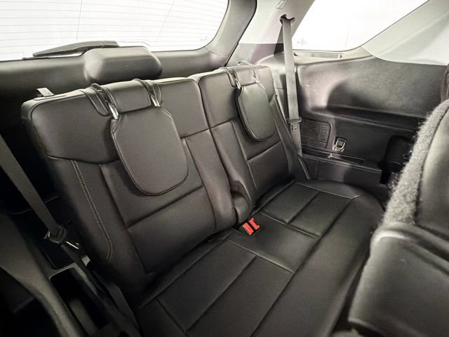 Used 2022 Ford Explorer XLT AWD/4WD image 27