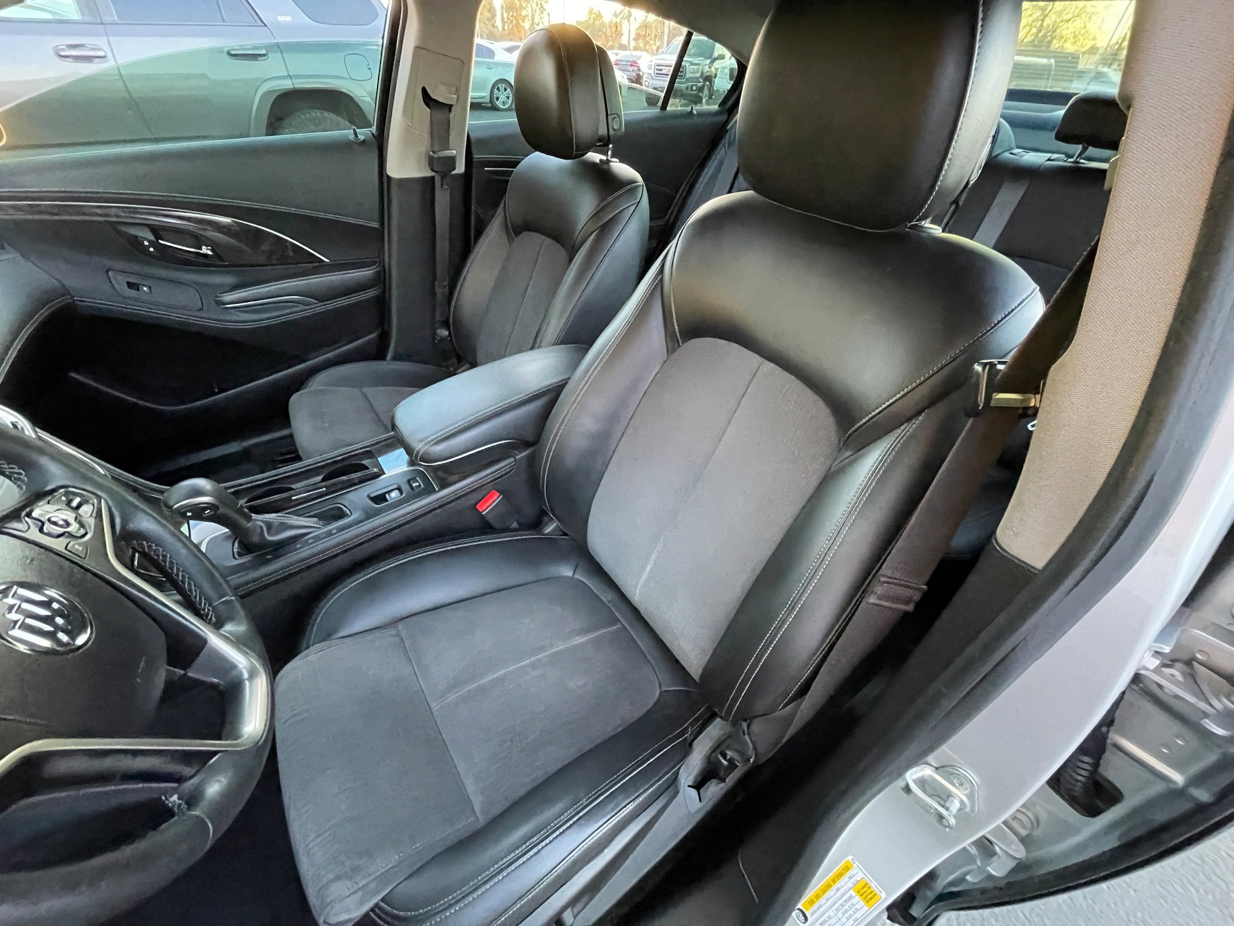Used 2014 Buick LaCrosse image 12