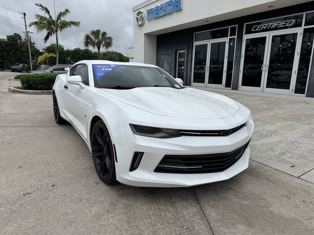Used 2018 Chevrolet Camaro LT w/ RS Package image 8