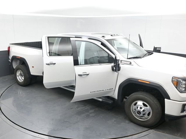 Used 2020 GMC Sierra 3500 Denali w/ Denali Ultimate Package image 53