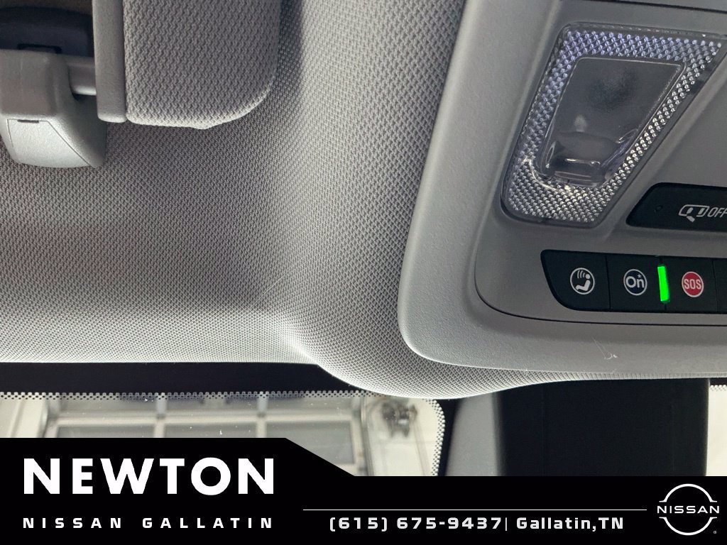 Used 2024 Chevrolet Equinox LT FWD image 33