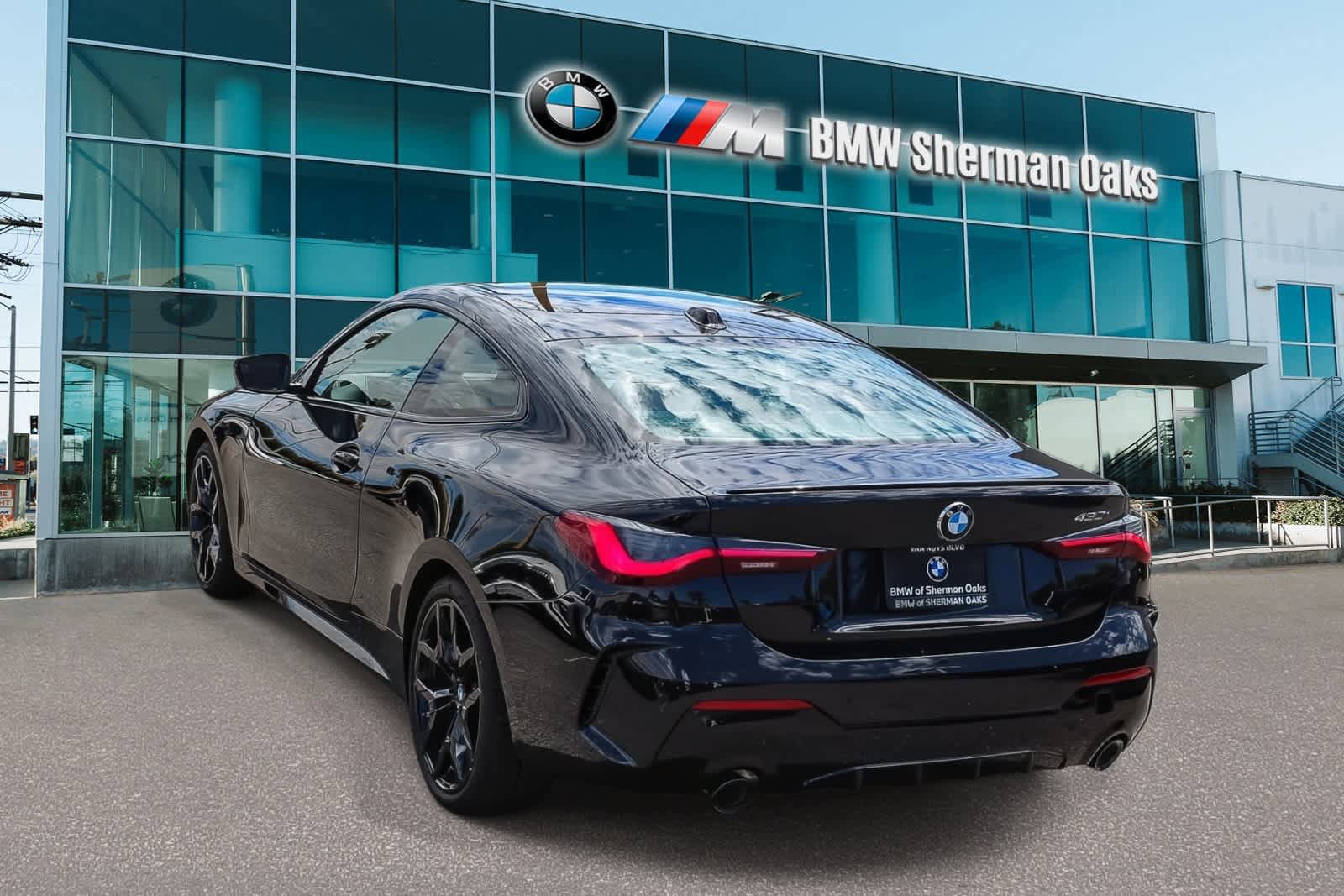 New 2026 BMW 430i Coupe w/ M Sport Package RWD image 6