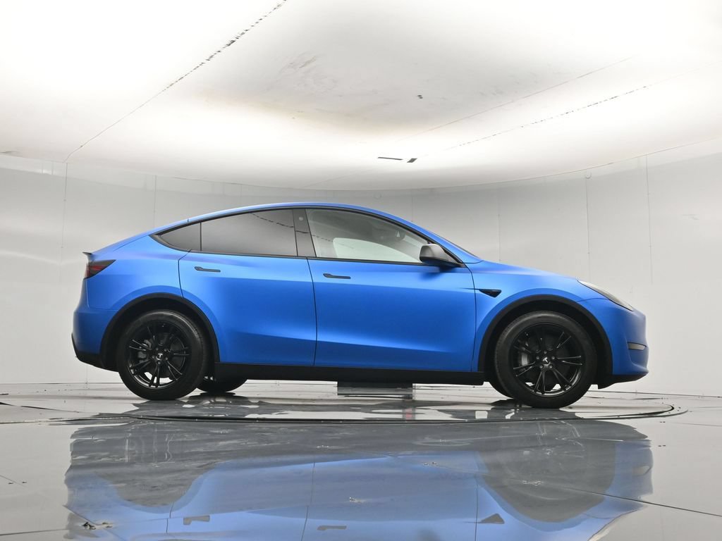 Used 2022 Tesla Model Y Long Range AWD/4WD image 46