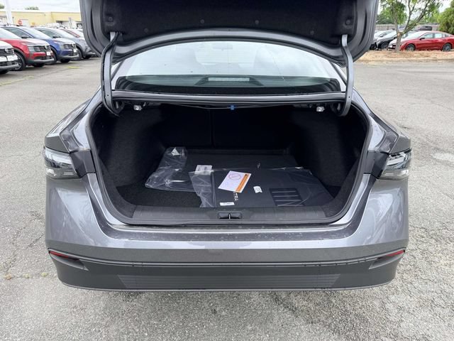 New 2026 Nissan Sentra SV w/ Floor Mat Package FWD image 12