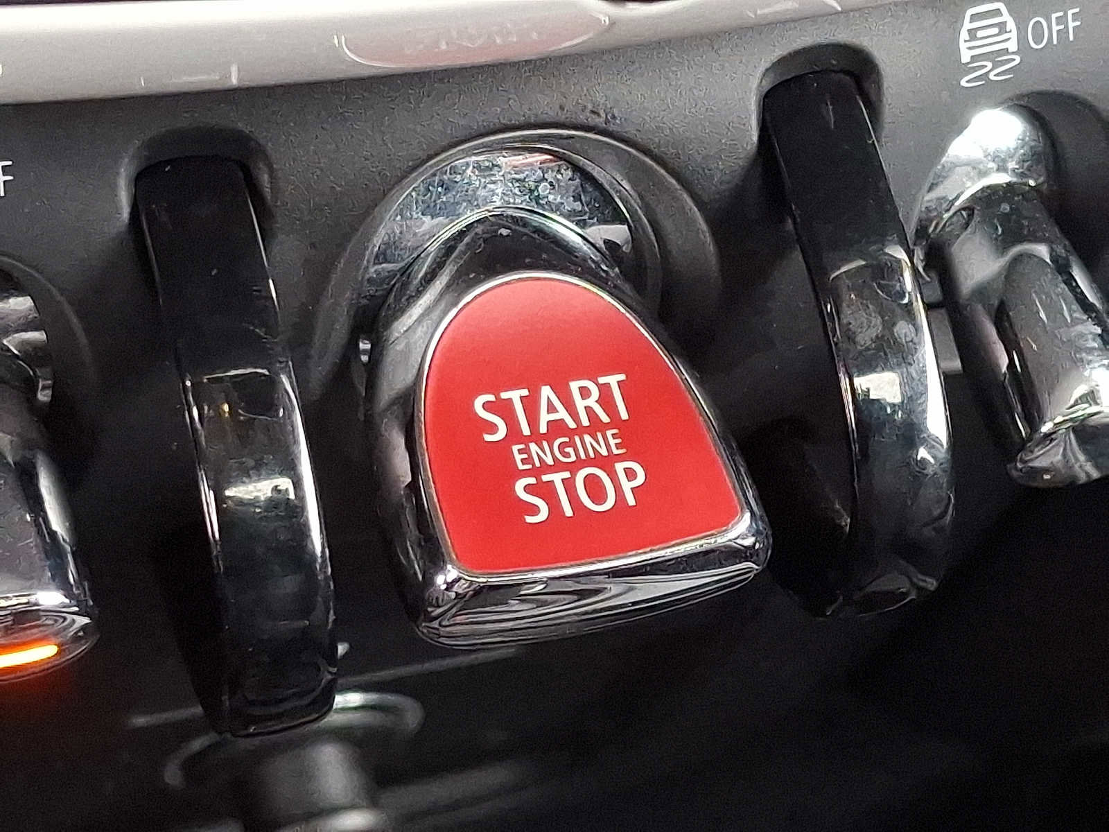 Used 2020 MINI Cooper Countryman S w/ Storage Package image 23