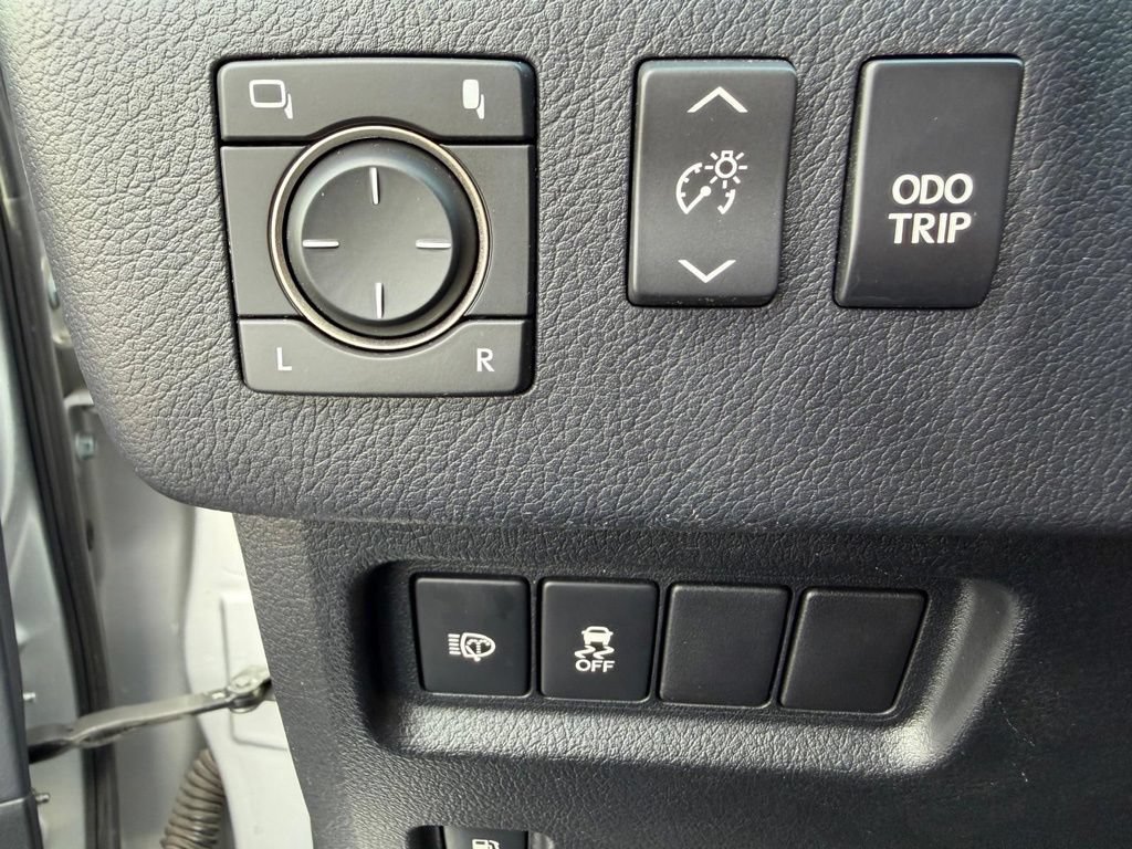 Used 2018 Lexus GX 460 Premium w/ Premium Package AWD/4WD image 34