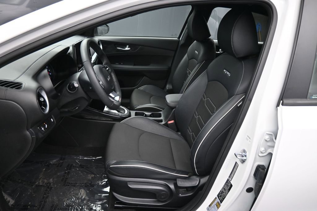 Certified 2024 Kia Forte GT-Line FWD image 18