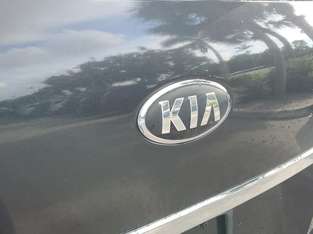 Used 2020 Kia Sedona LX FWD image 29