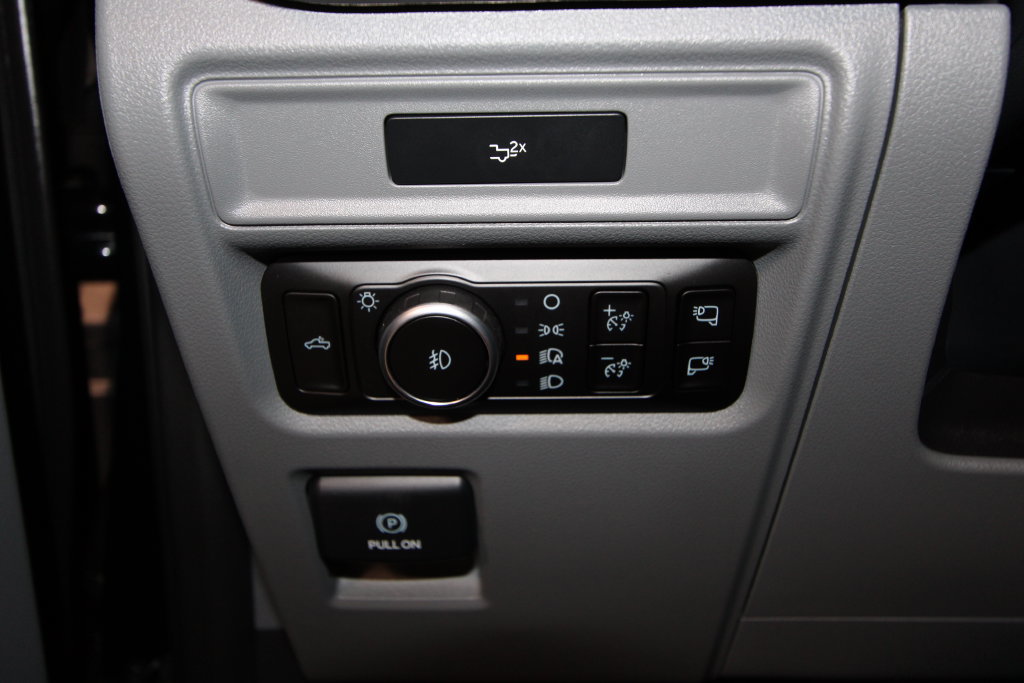 Used 2026 Ford F150 XLT w/ Equipment Group 302A MID AWD/4WD image 9