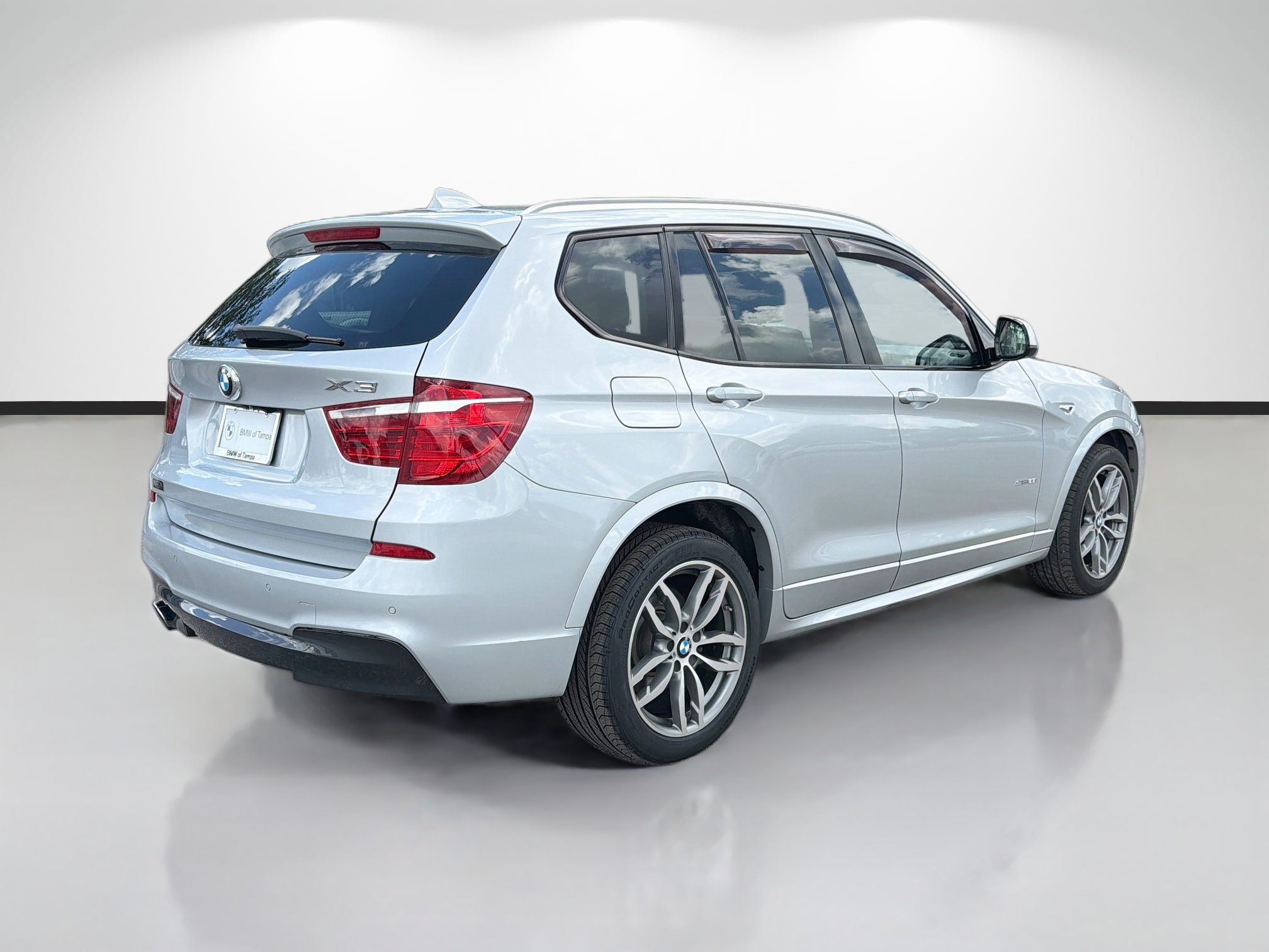 Used 2016 BMW X3 sDrive28i RWD image 3