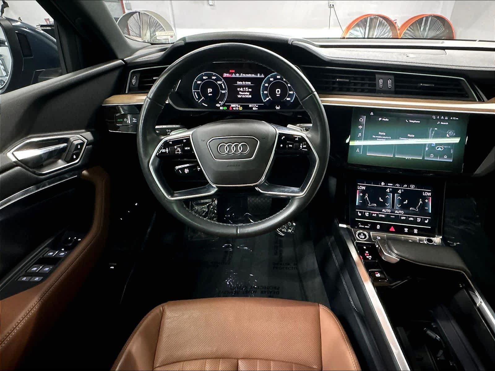 Used 2024 Audi Q8 e-tron Premium Plus AWD/4WD image 9