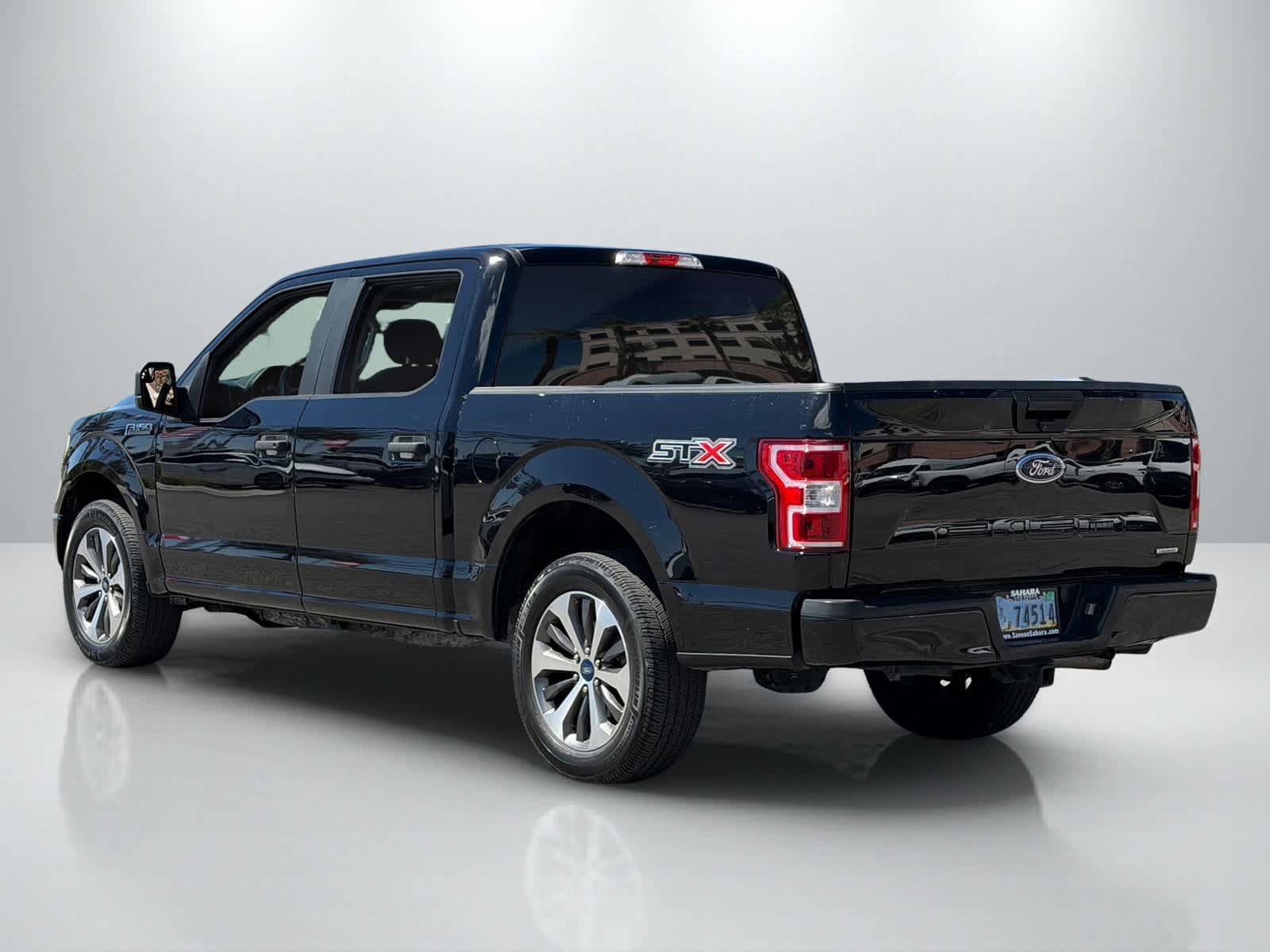 Used 2019 Ford F150 XL w/ Equipment Group 101A Mid RWD image 4