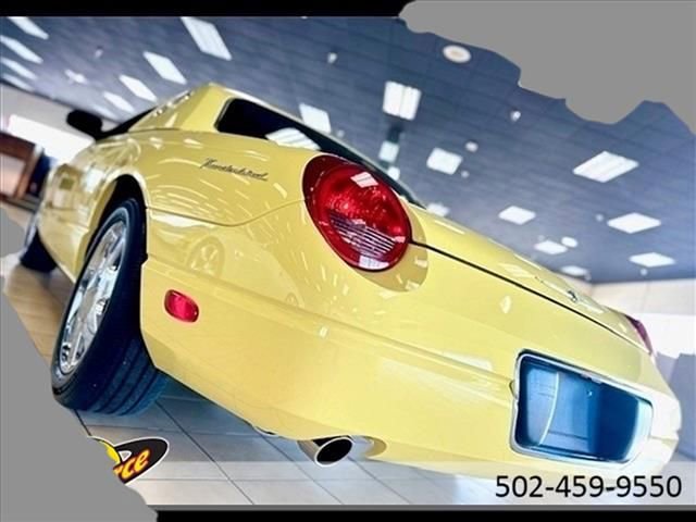 Used 2002 Ford Thunderbird image 9