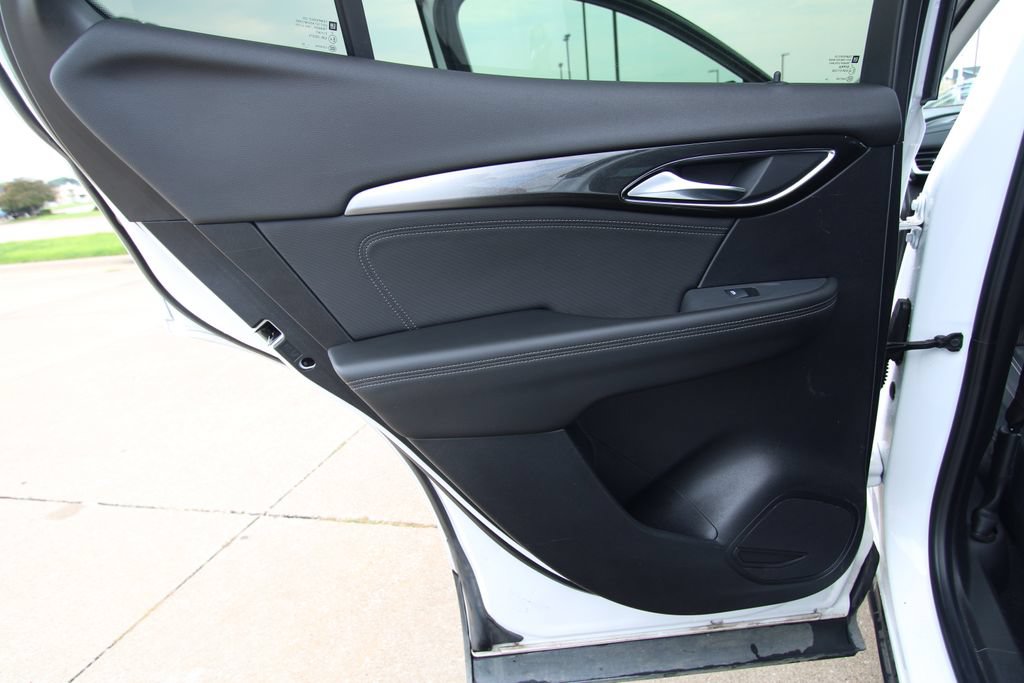 Used 2024 Buick Envision Preferred AWD/4WD image 33