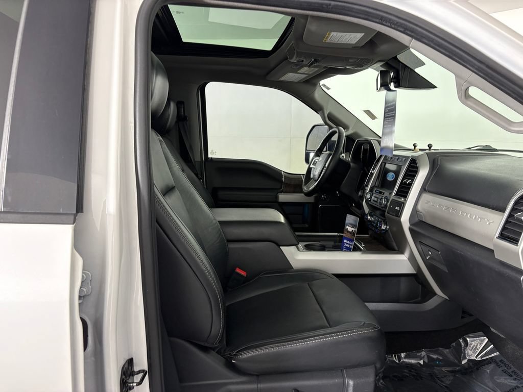 Used 2019 Ford F250 Lariat w/ Lariat Ultimate Package AWD/4WD image 35