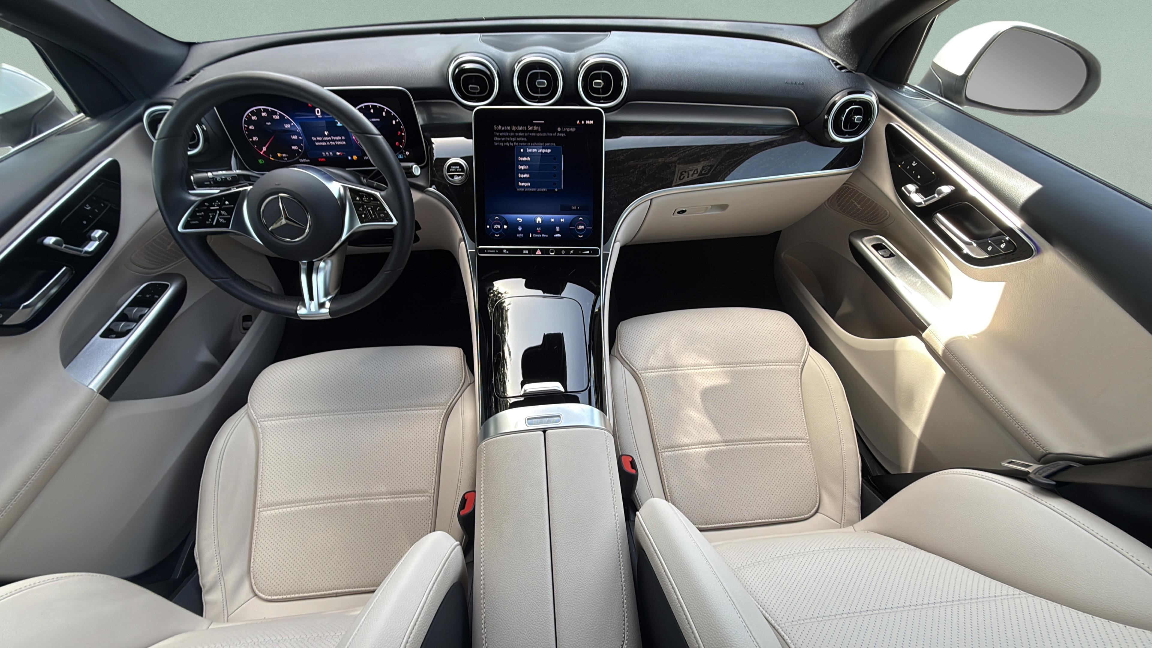 Certified 2025 Mercedes-Benz GLC 300 4MATIC image 14