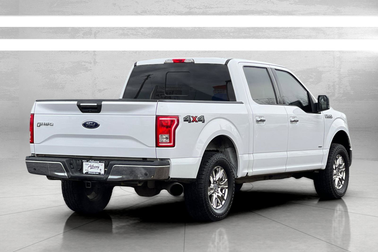 Used 2015 Ford F150 XLT w/ Equipment Group 302A Luxury image 5