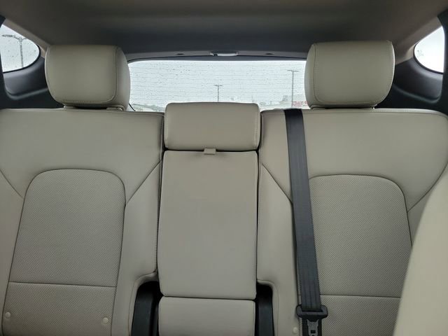 Used 2018 Hyundai Santa Fe Sport w/ 2.4L Tech Package 04 AWD/4WD image 34