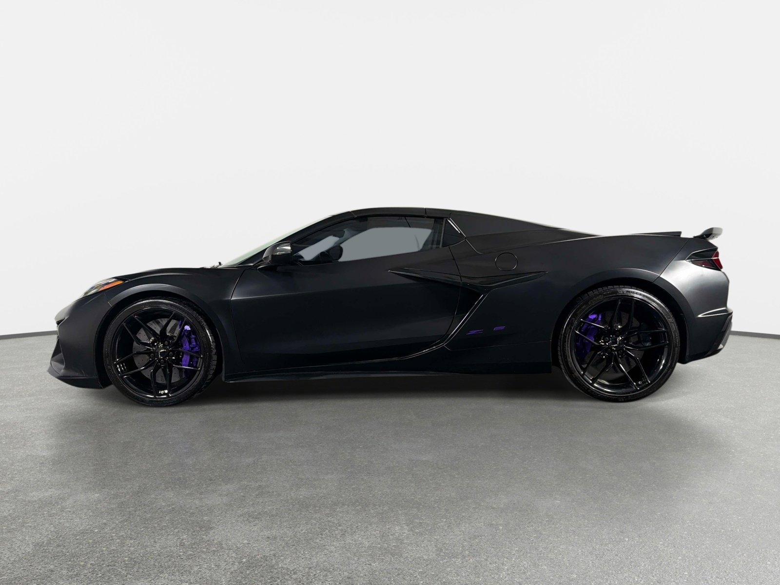 Used 2025 Chevrolet Corvette Z06 RWD image 6