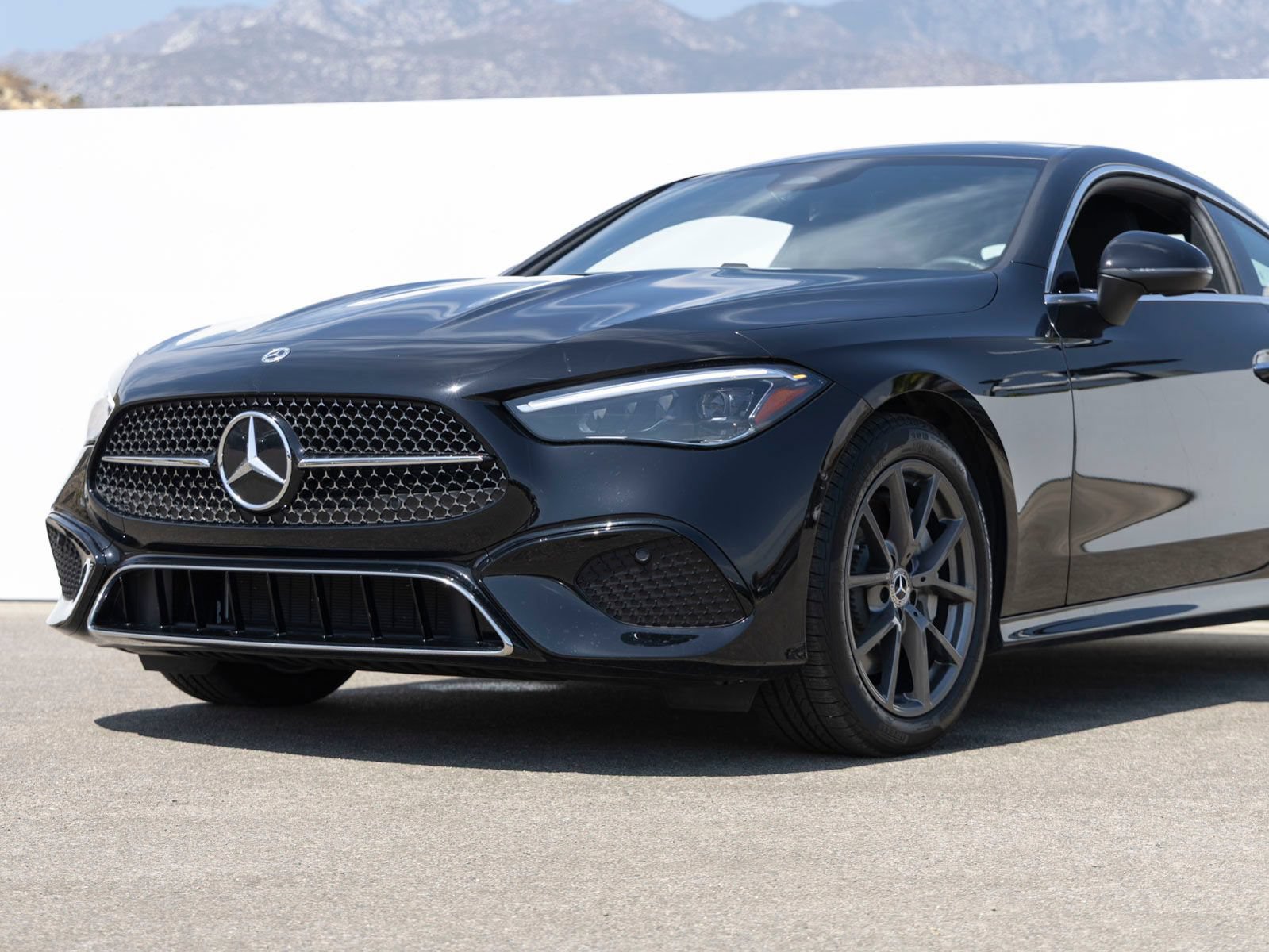 Certified 2026 Mercedes-Benz CLE 300 4MATIC Coupe image 3