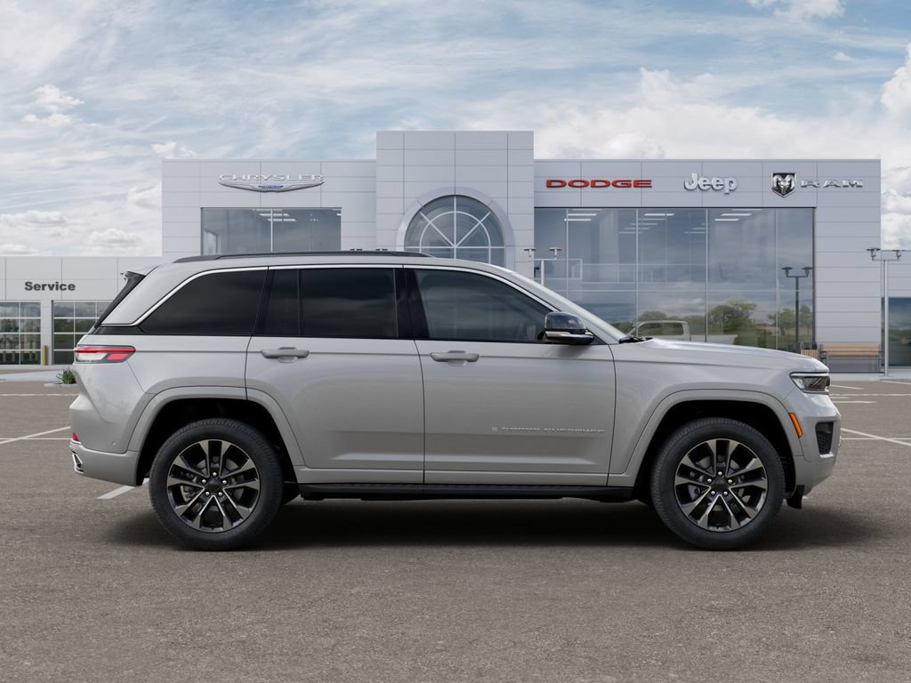 New 2025 Jeep Grand Cherokee Overland w/ Adv Protech Group III AWD/4WD image 22
