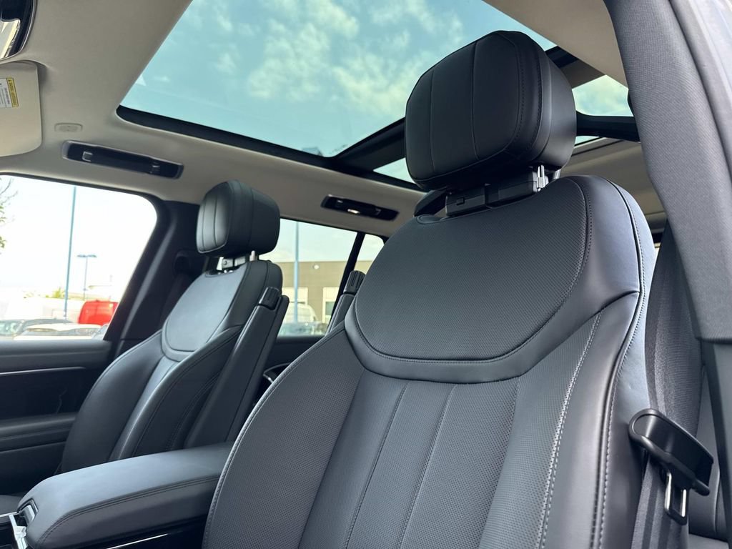 New 2026 Land Rover Range Rover SE AWD/4WD image 22