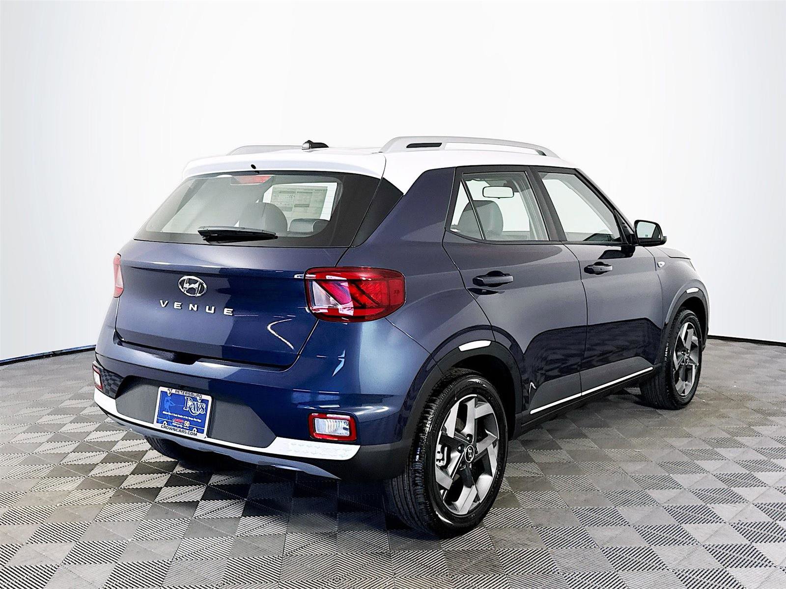 New 2025 Hyundai Venue Limited image 7