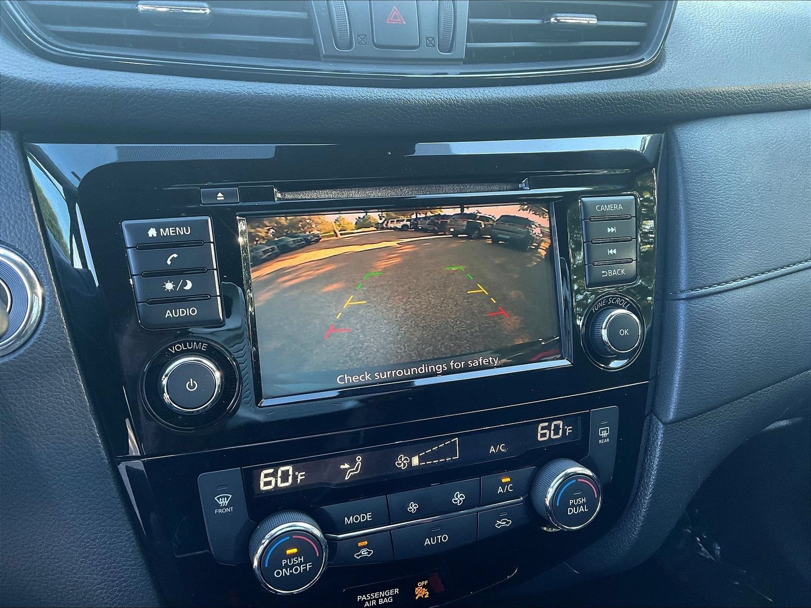 Used 2020 Nissan Rogue SV FWD image 15