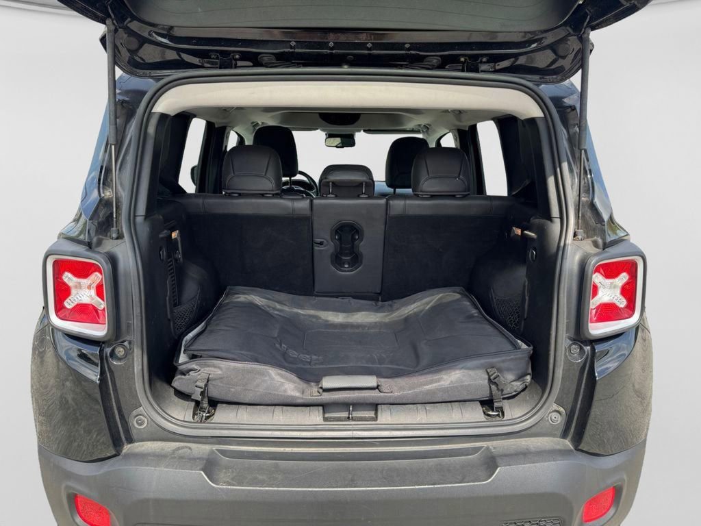 Used 2015 Jeep Renegade Limited w/ Safety & Security Group I AWD/4WD image 5