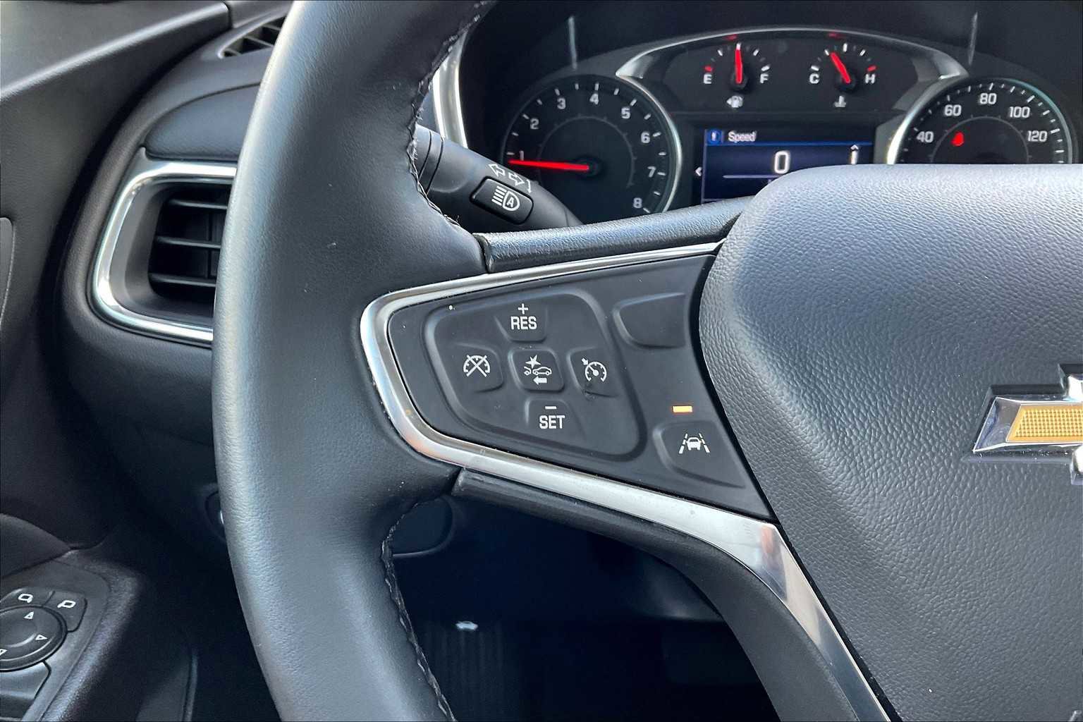 Used 2024 Chevrolet Equinox LT image 22