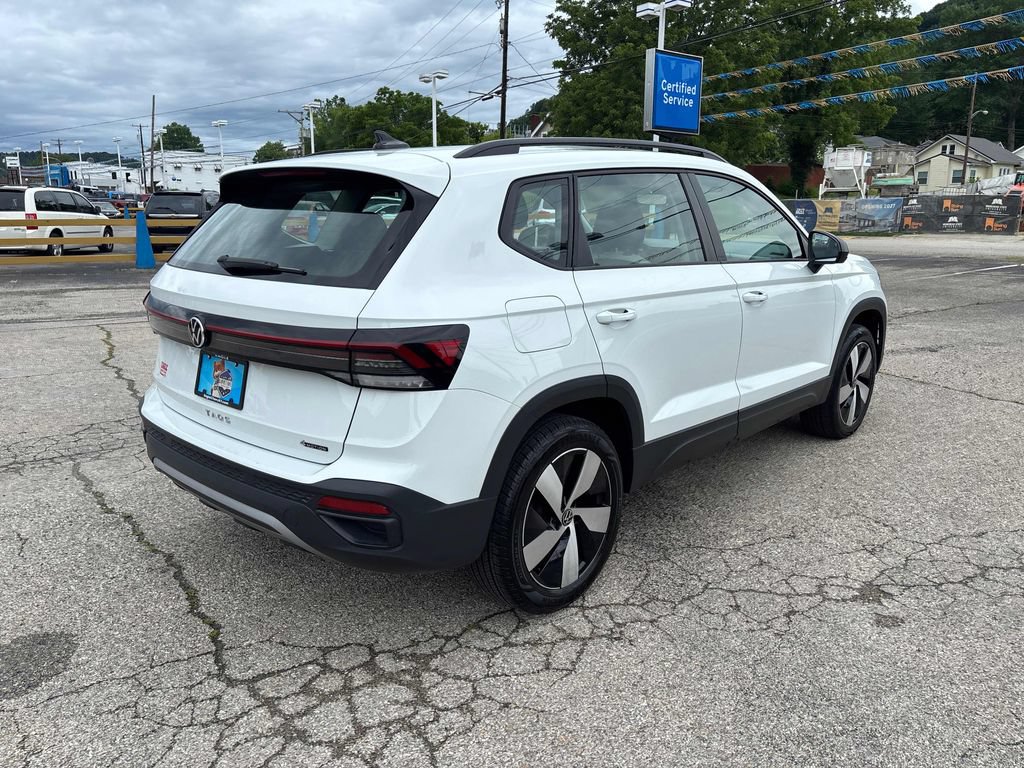 Used 2025 Volkswagen Taos S AWD/4WD image 5