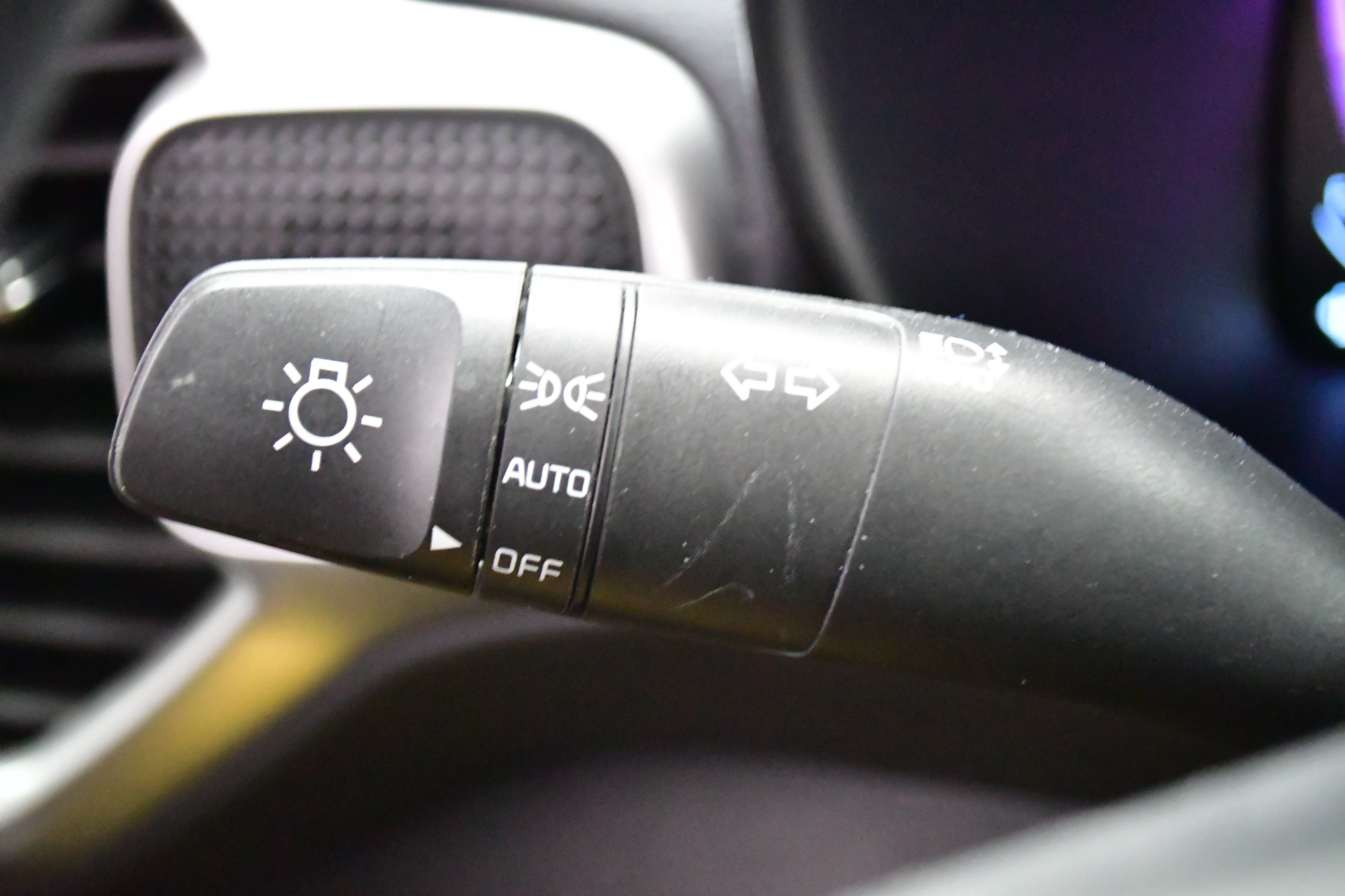 Used 2025 Kia Soul LX w/ LX Technology Package image 19