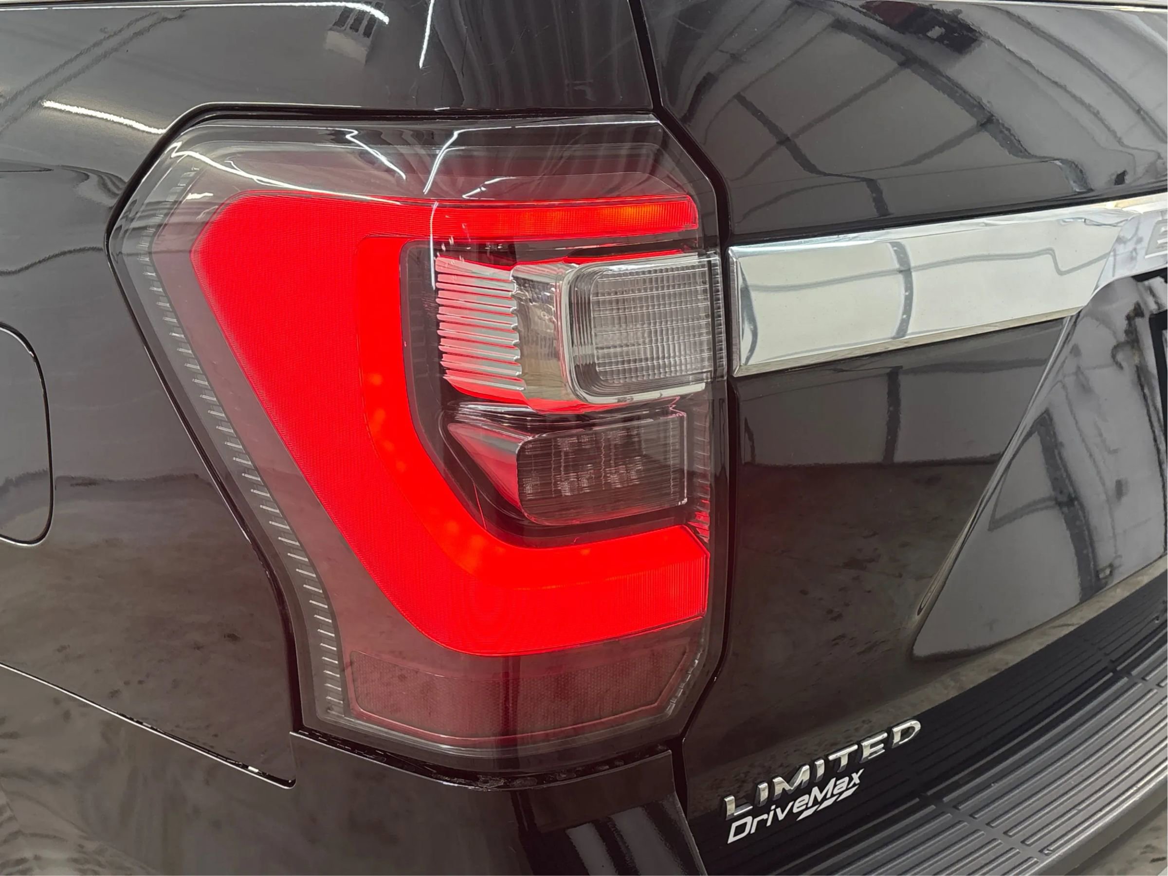 Used 2019 Ford Expedition Max Limited w/ Equipment Group 302A image 35