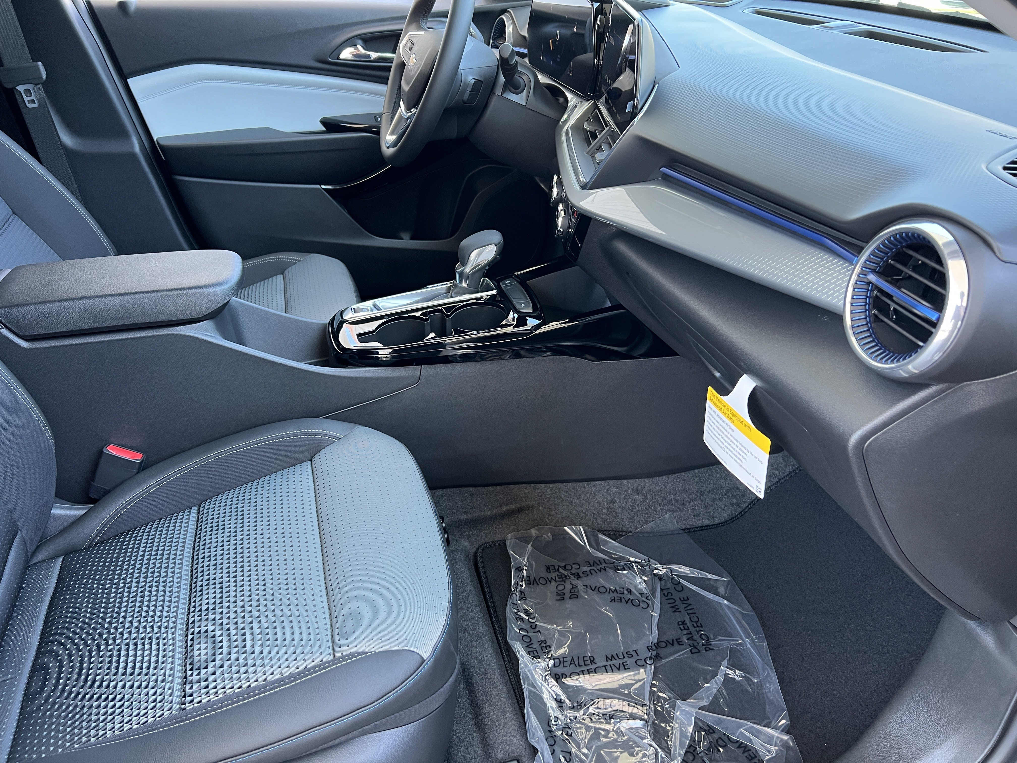 New 2026 Chevrolet Trax LT w/ Driver Confidence Package FWD image 22