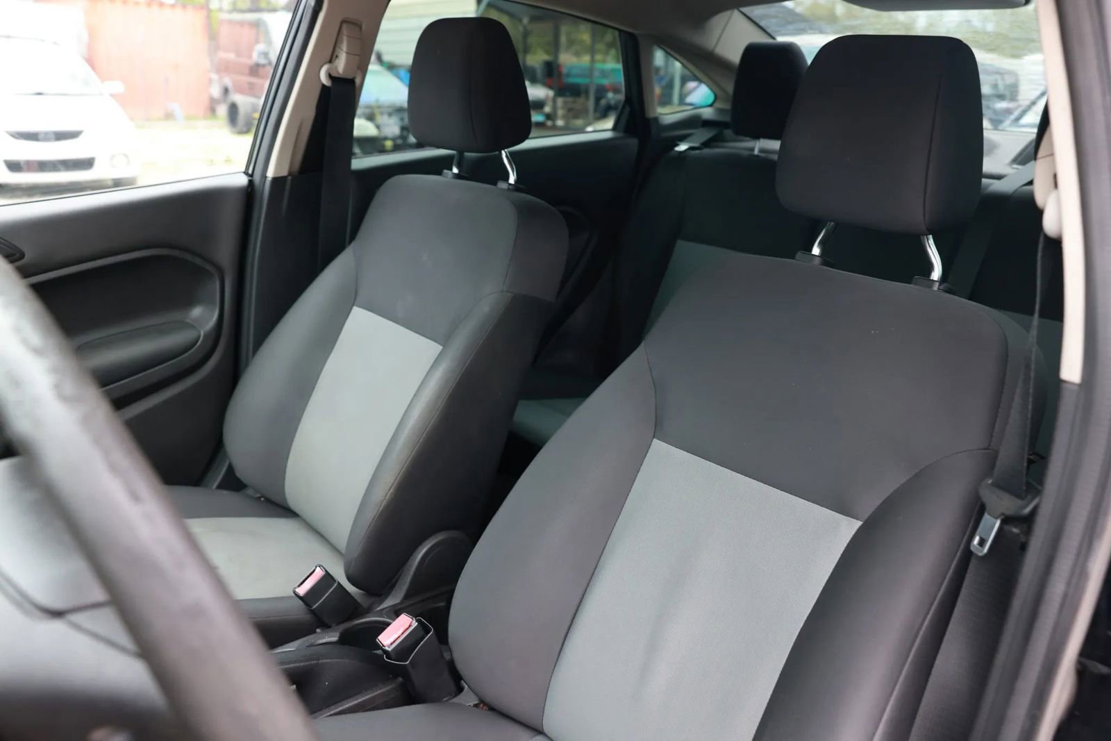 Used 2017 Ford Fiesta S FWD image 12