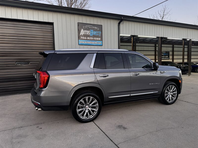 Used 2021 GMC Yukon Denali w/ Denali Ultimate Package image 12