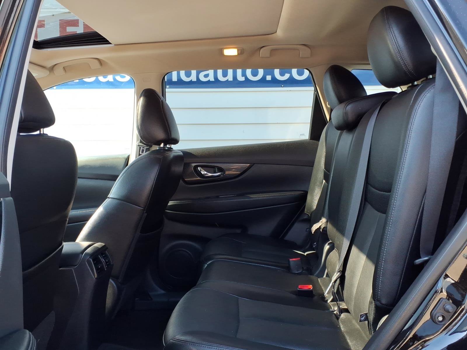 Used 2017 Nissan Rogue SL w/ SL Premium Package AWD/4WD image 14