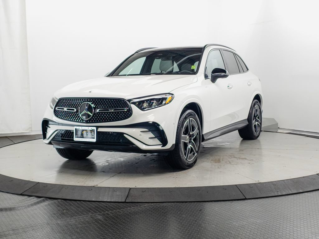 Certified 2026 Mercedes-Benz GLC 300 4MATIC image 3