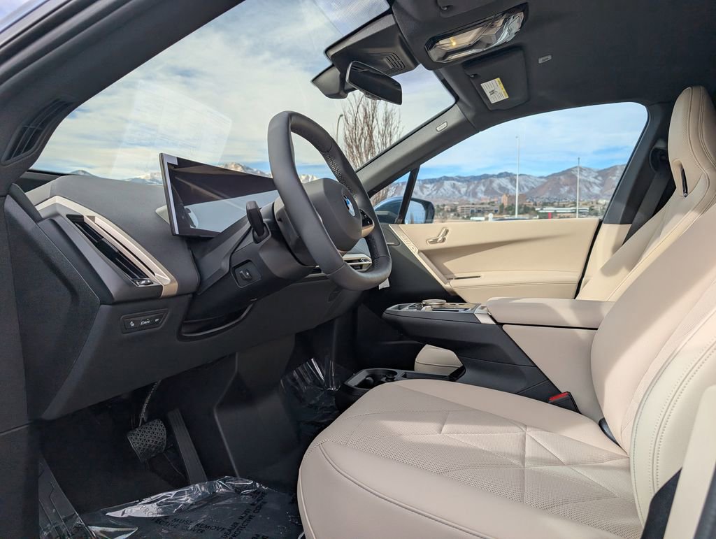 New 2026 BMW iX xDrive45 w/ Premium Package image 9