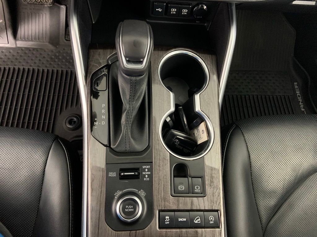 Used 2020 Toyota Highlander Platinum AWD/4WD image 28