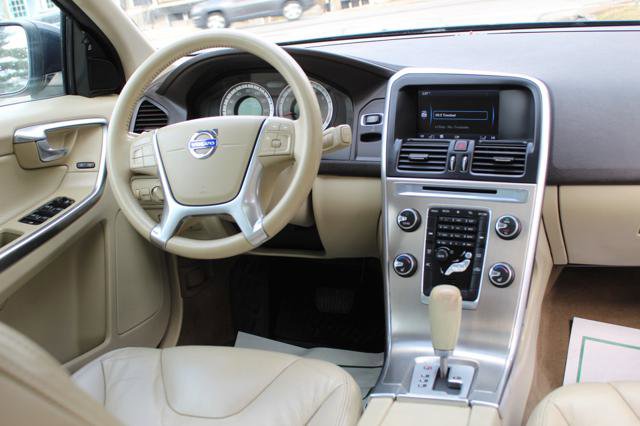 Used 2012 Volvo XC60 3.2 FWD image 12