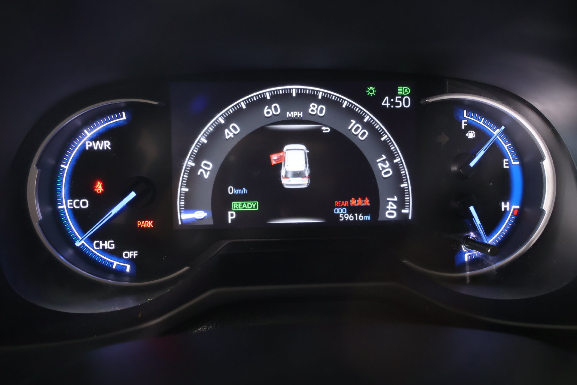 Used 2024 Toyota RAV4 LE AWD/4WD image 4